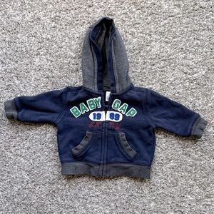 Baby gap hoodie sweatshirt Sz 3-6 months EUC